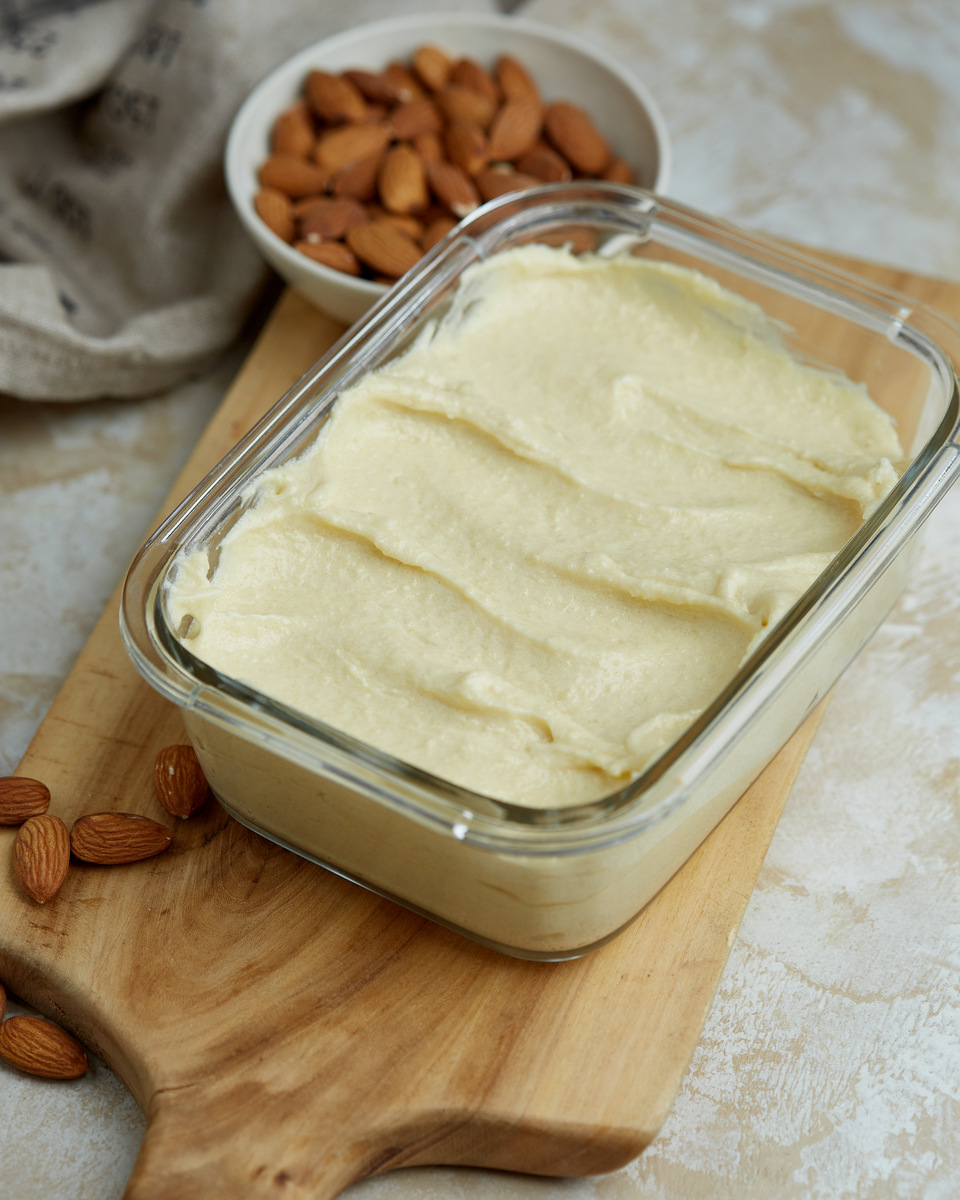 CWA-Almondcream-07