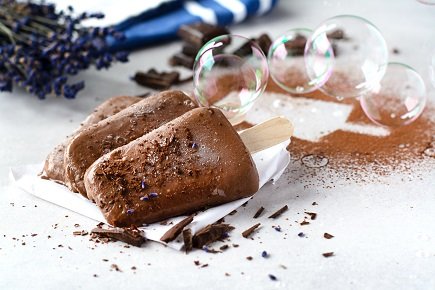 602- Smoothie Et Bâtonnets Glacés Au Chocolat / عصير ومثلجات الشوكولاتة