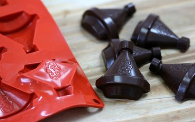 832- Chocolate With Preserved Lemon Ganache / شوكولاتة مع غاناش الليمون المصير